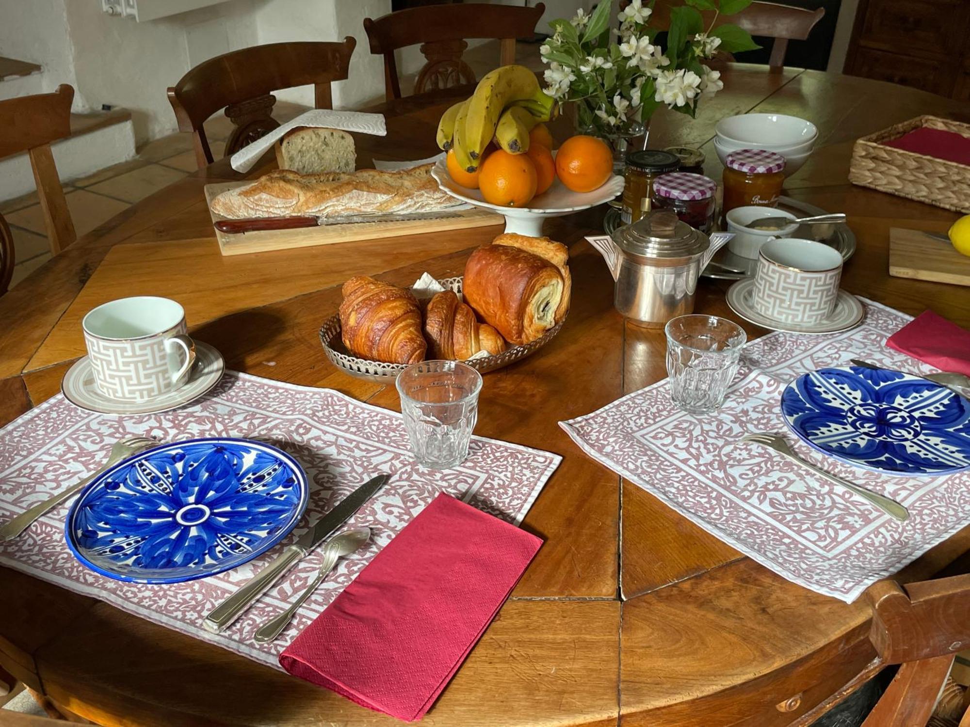 Magnanerie De Sainte Croix Hotel Екстериор снимка