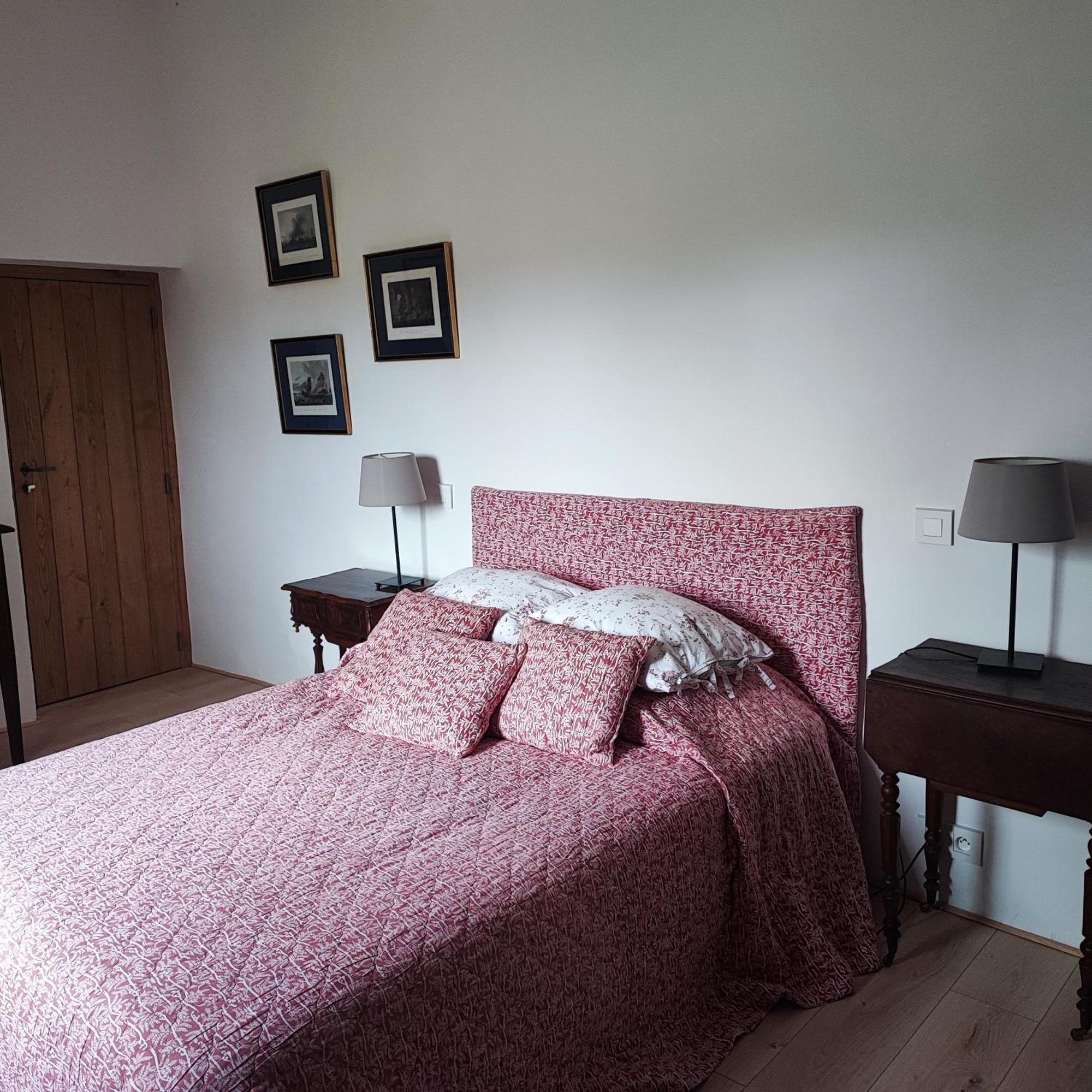 Magnanerie De Sainte Croix Hotel Стая снимка