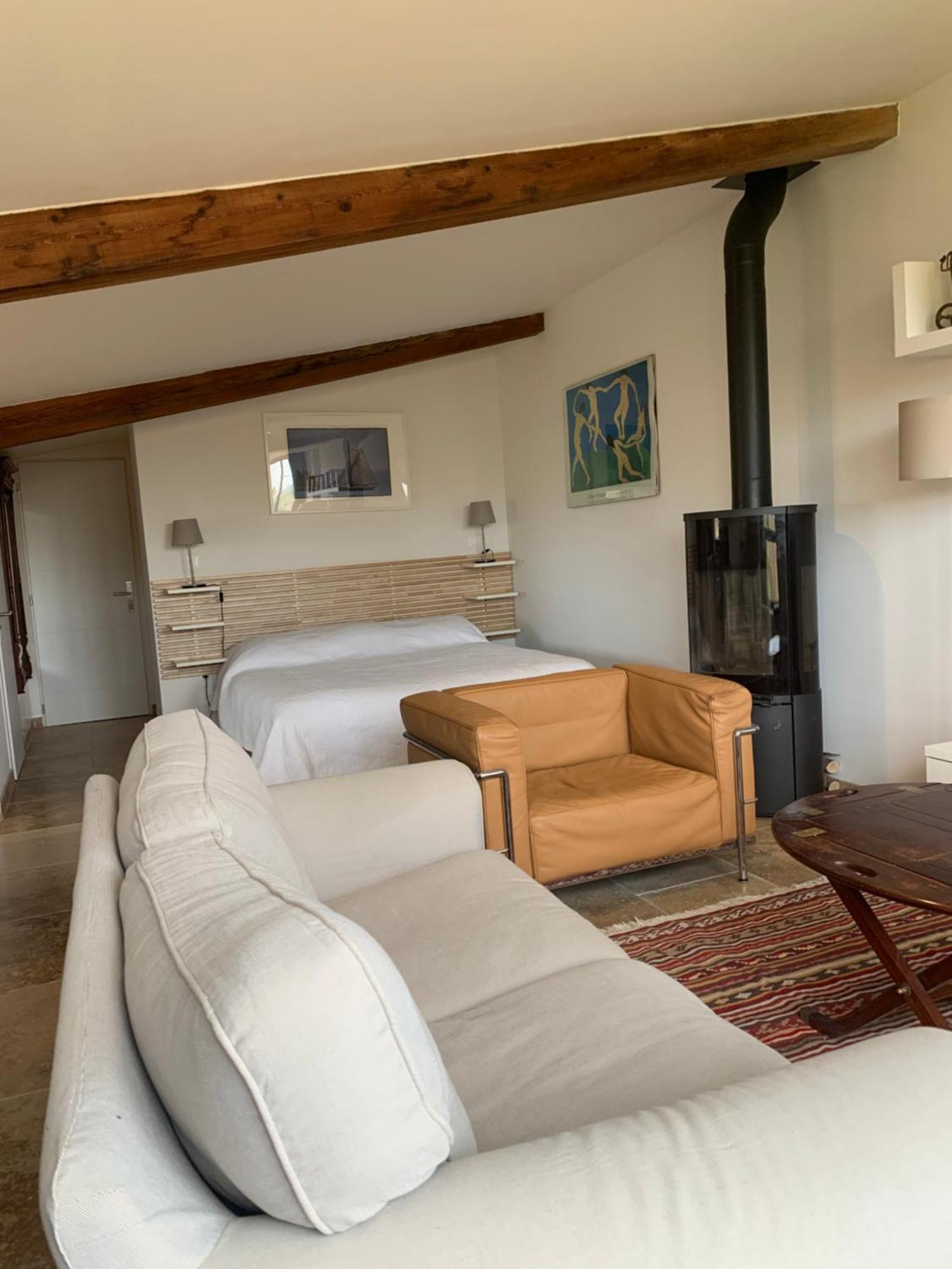 Magnanerie De Sainte Croix Hotel Стая снимка